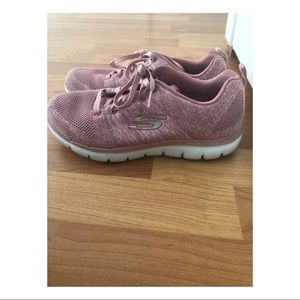 Pink Skechers like new!